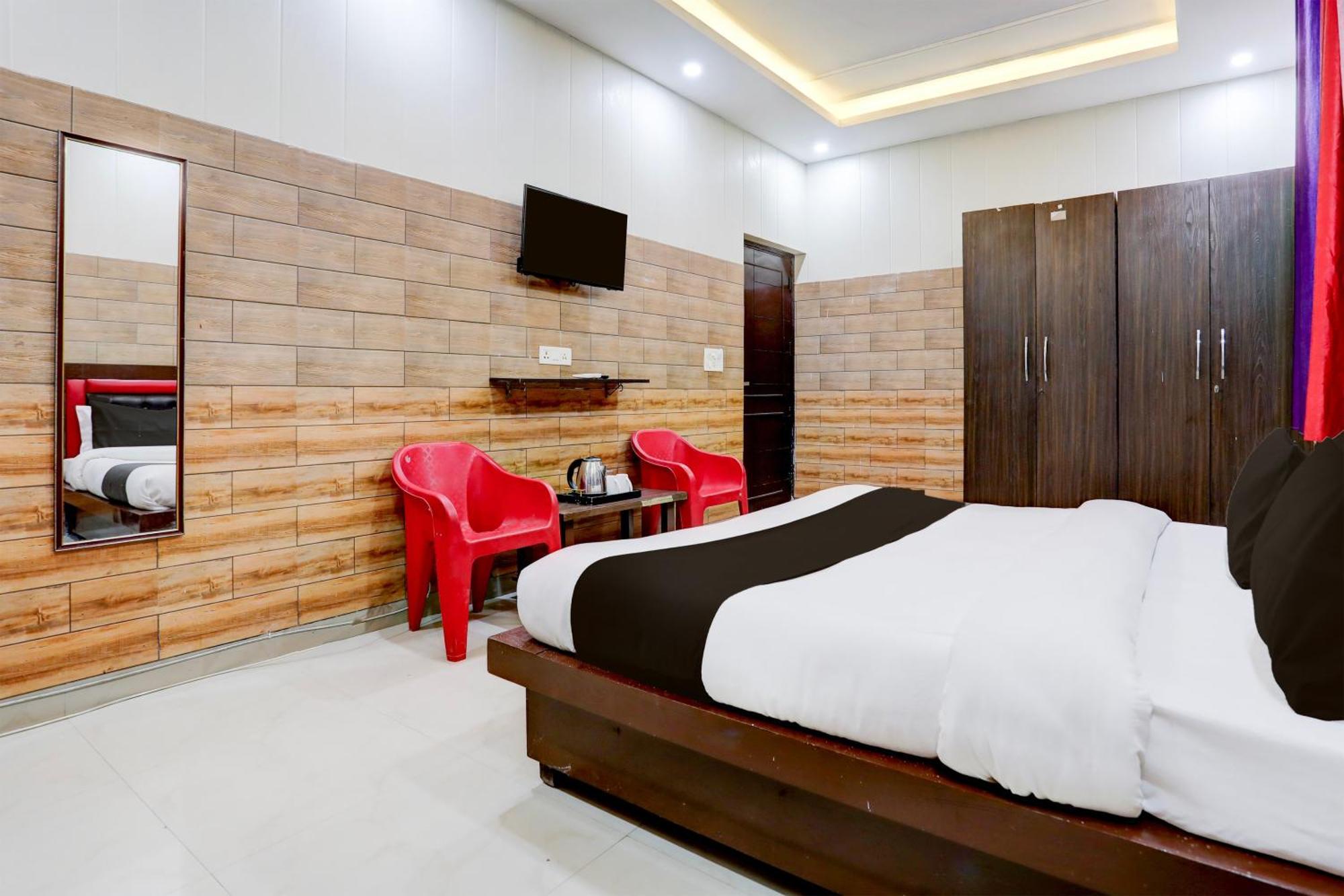 Hotel O Gupta Residency ノイダ エクステリア 写真