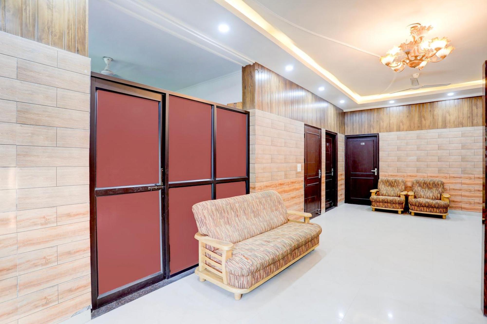 Hotel O Gupta Residency ノイダ エクステリア 写真